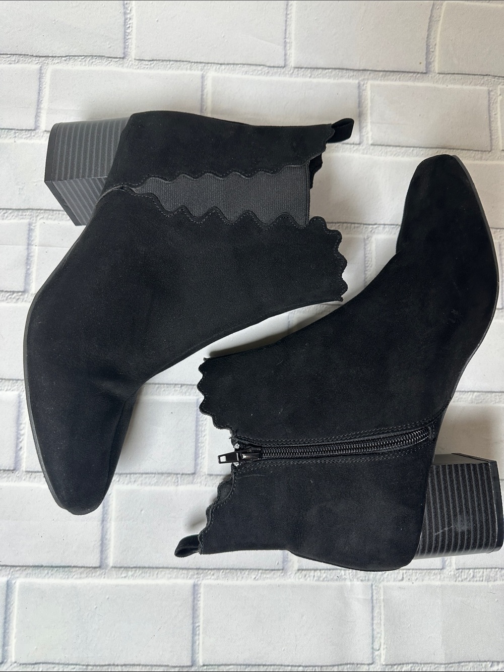 Lane Bryant Black Scalloped Suede Ankle Boots Sz 10W